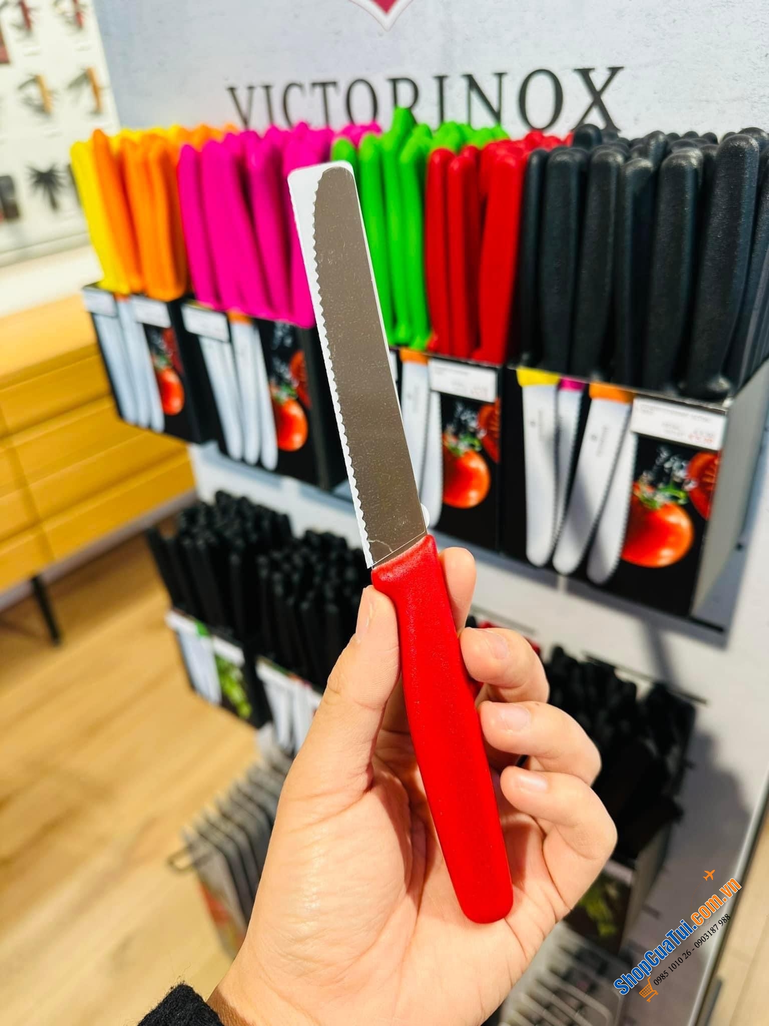 DAO THUỴ SỸ VICTORINOX GỌT CỰC NGỌT LUÔN Ạ - DÙNG LÂU NĂM KHÔNG PHẢI MÀI.