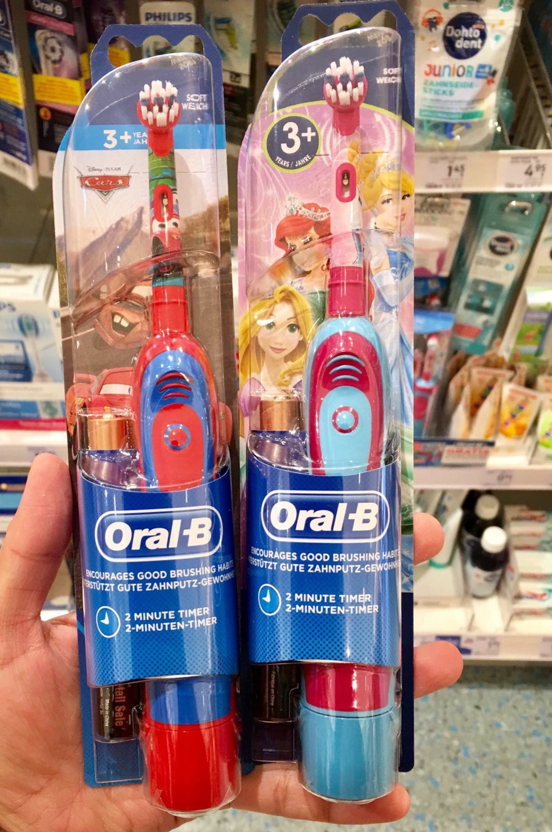 BÀN CHẢI PIN ORAL B CHO BÉ TỪ 3 TUỔI TRỞ LÊN VÀ ĐẦU BÀN CHẢI SƠ CUA