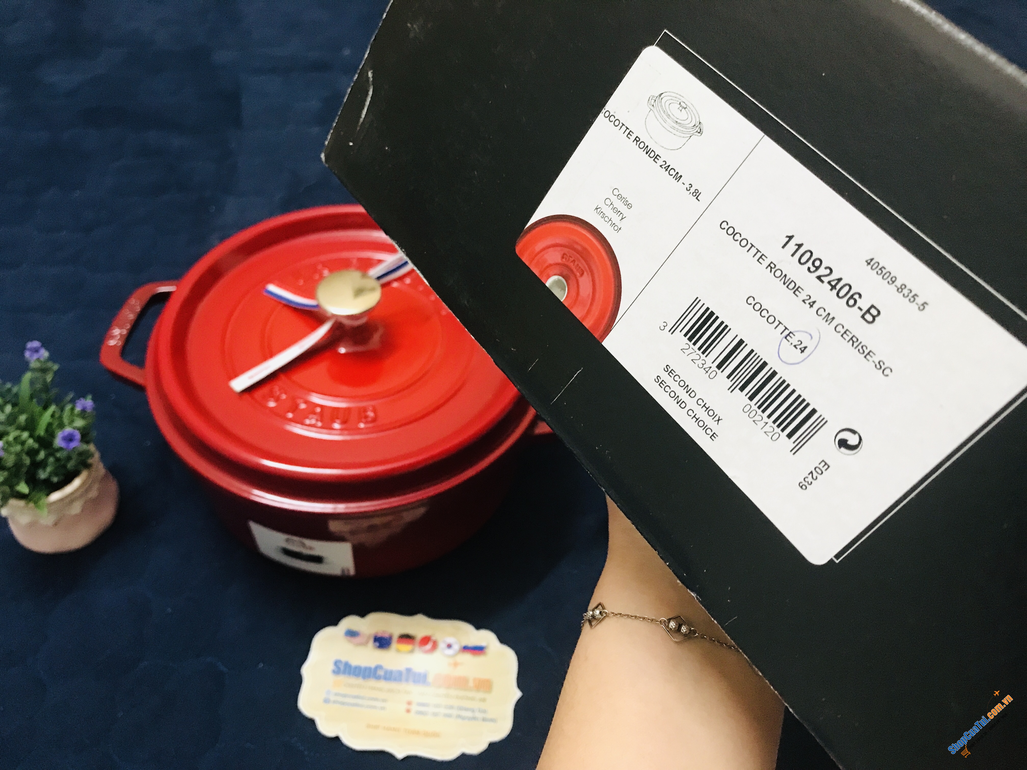 NỒI GANG STAUB 24CM cao 10cm DUNG TÍCH 3,8L - màu đỏ cherry