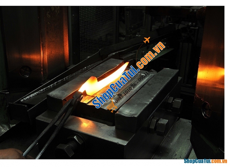 DAO CHẶT WMF SPITZENKLASSE PLUS 17cm