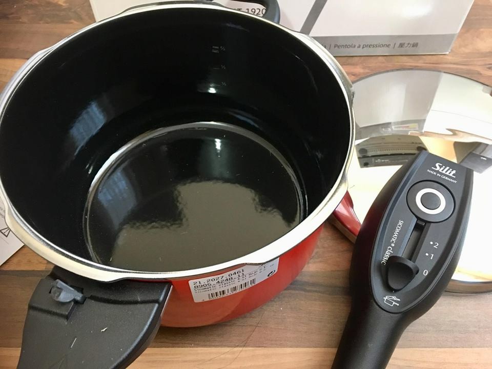 NỒI ÁP SUẤT SILIT SICOMATIC ĐỎ CHỐNG DÍNH  - MADE IN GERMANY 