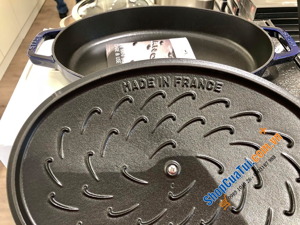 NỒI OVAL STAUB CÁ CHÉP - MADE IN FRANCE - Phi 34 x 24 cm