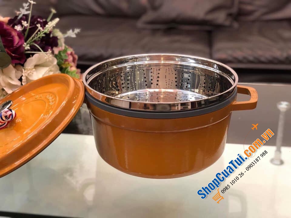 NỒI GANG ĐÚC STAUB KÈM XỬNG HẤP SIZE 26 CM MÀU VÀNG MÙ TẠC