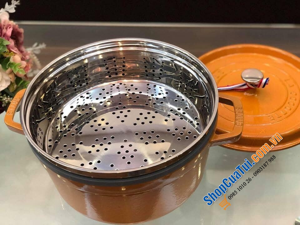 NỒI GANG ĐÚC STAUB KÈM XỬNG HẤP SIZE 26 CM MÀU VÀNG MÙ TẠC