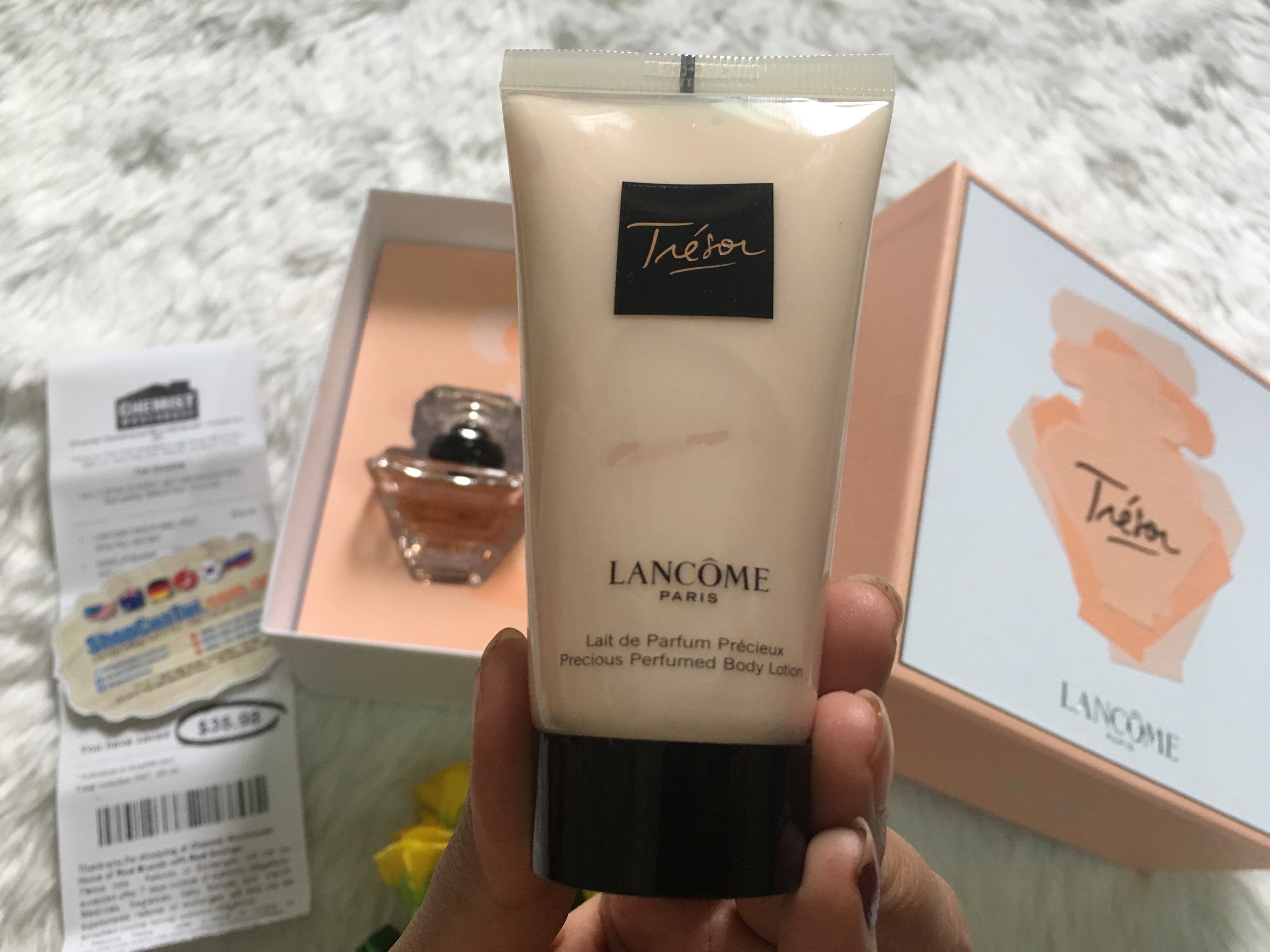 Nước hoa nữ Lancome Tresor EDP sang trọng, quyến rũ, nữ tính 30ml + tặng kèm thêm body lotion 50ml 