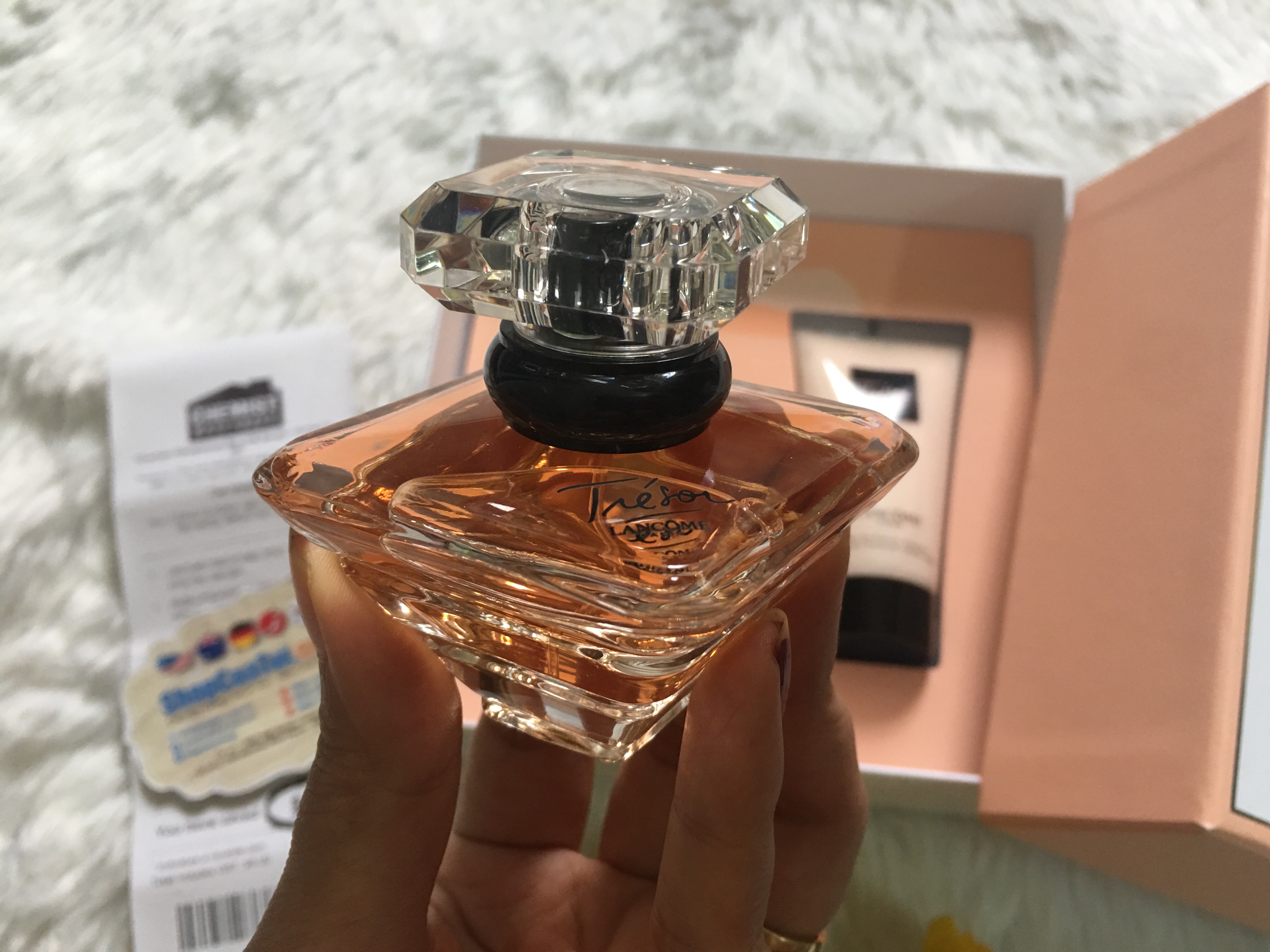 Nước hoa nữ Lancome Tresor EDP sang trọng, quyến rũ, nữ tính 30ml + tặng kèm thêm body lotion 50ml 