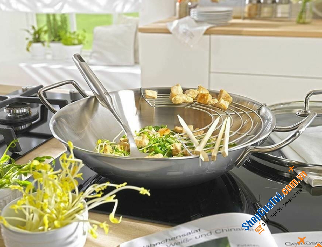 Chảo sâu lòng ZWILLING Plus Pro Wok 32cm - Chảo hấp, chảo xào, chảo đa năng Zwiling có vung kính kèm ráo dầu