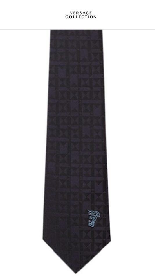 CÀ VẠT VERSACE
