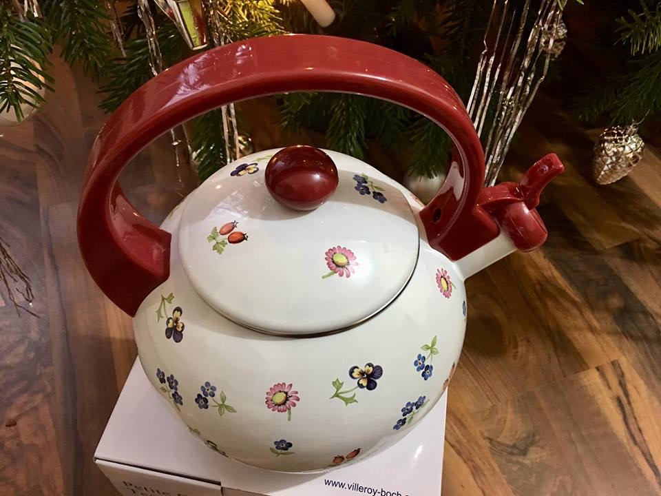 Ấm đun nước kiêm ấm trà Villeroy & Boch đỏ