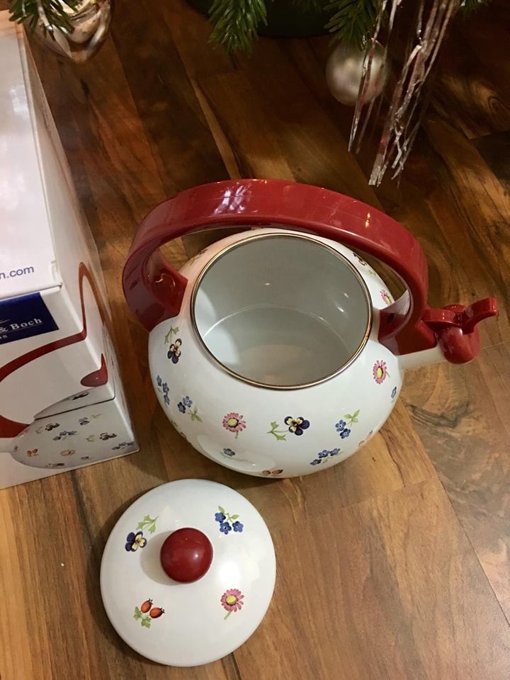 Ấm đun nước kiêm ấm trà Villeroy & Boch đỏ