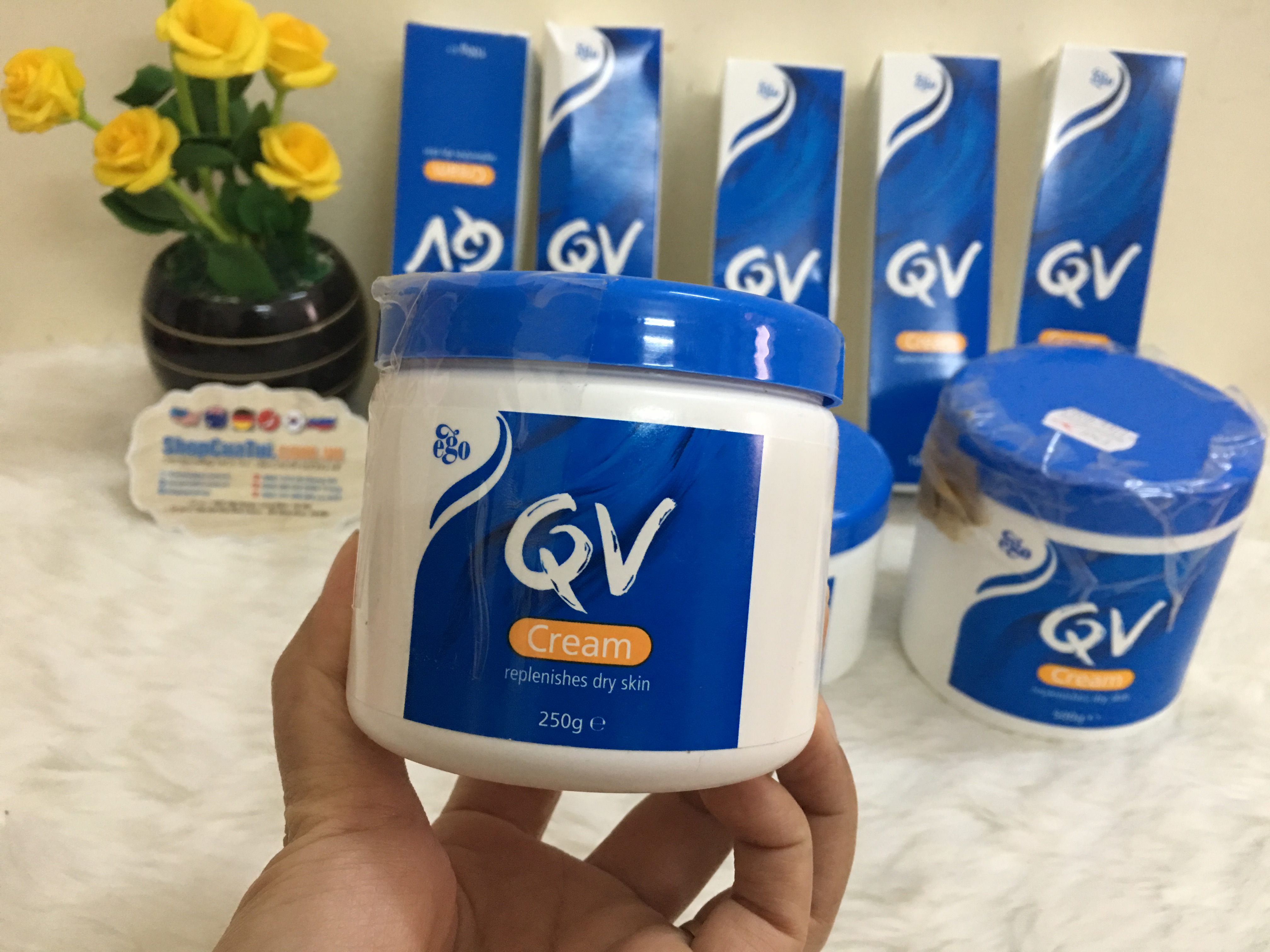 Kem dưỡng da Ego QV Cream 250g - Phòng chống và điều trị da khô, da có vảy nến, chống viêm da, giúp giảm các triệu chứng của chàm dị ứng da cho làn da mịn đẹp như ý