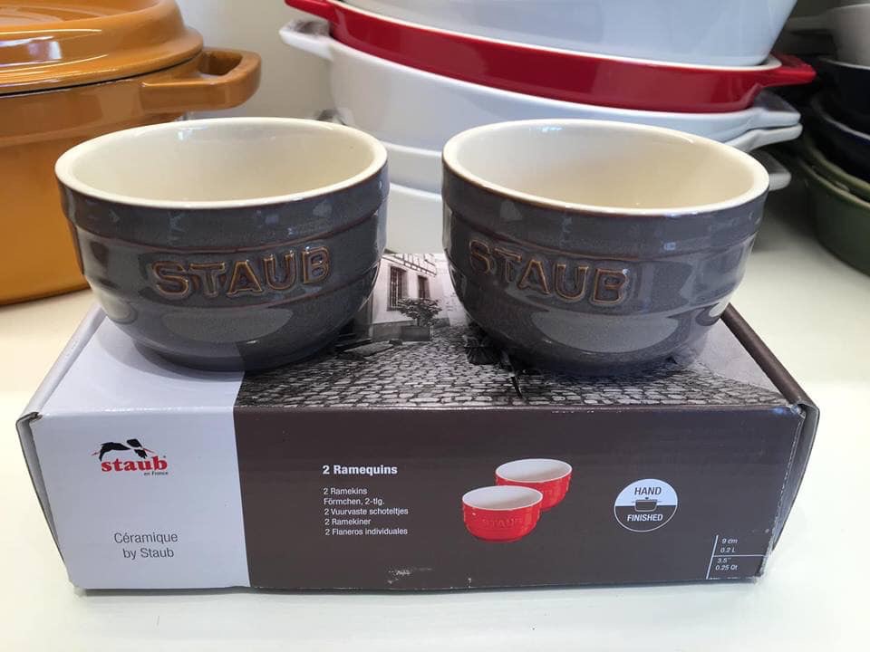 BÁT ĐỰNG NƯỚC CHẤM/ SỐT STAUB