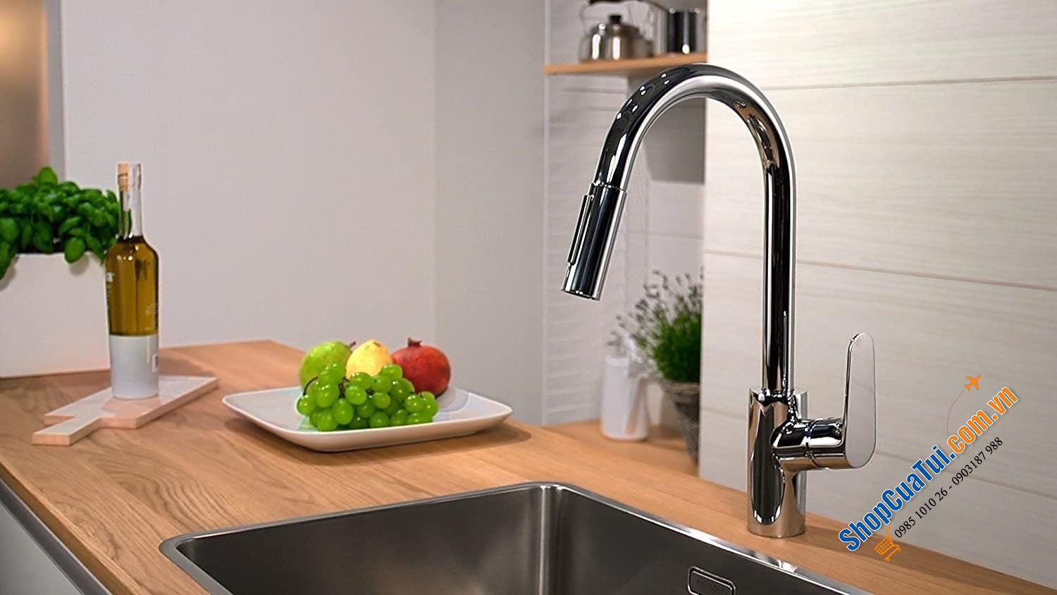 VÒI RỬA BÁT RÚT DÂY HANGROHE FOCUS 31815000 - Made in Germany - thiết kế đơn giản cong cổ điển, bền đẹp và dễ dàng sử dụng