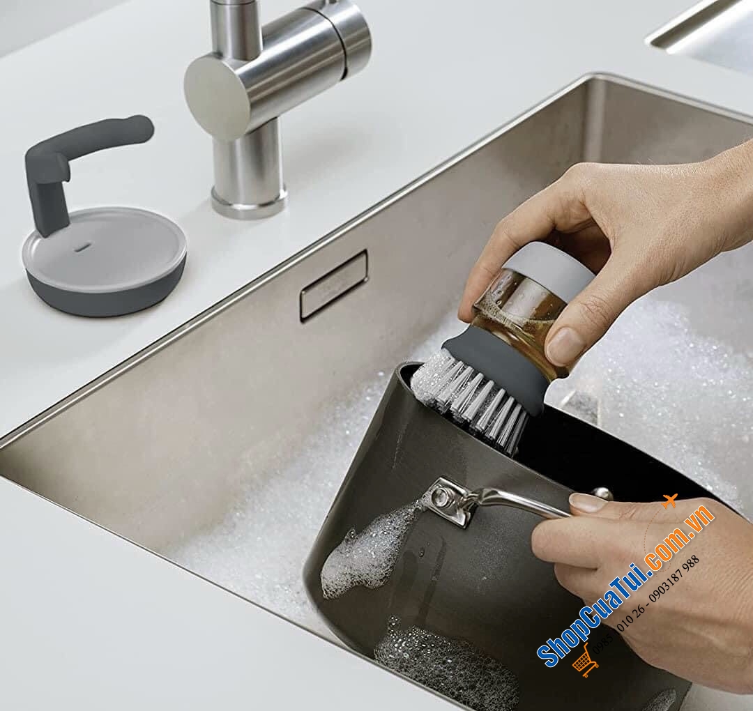 Dụng cụ rửa xoong nồi Joseph Joseph 85005 - CHỔI RỬA KÈM BÌNH ĐỰNG NƯỚC RỬA JOSEPH JOSEPH - DỤNG CỤ CỌ XOONG NỒI  kèm bình nước rửa bát mini