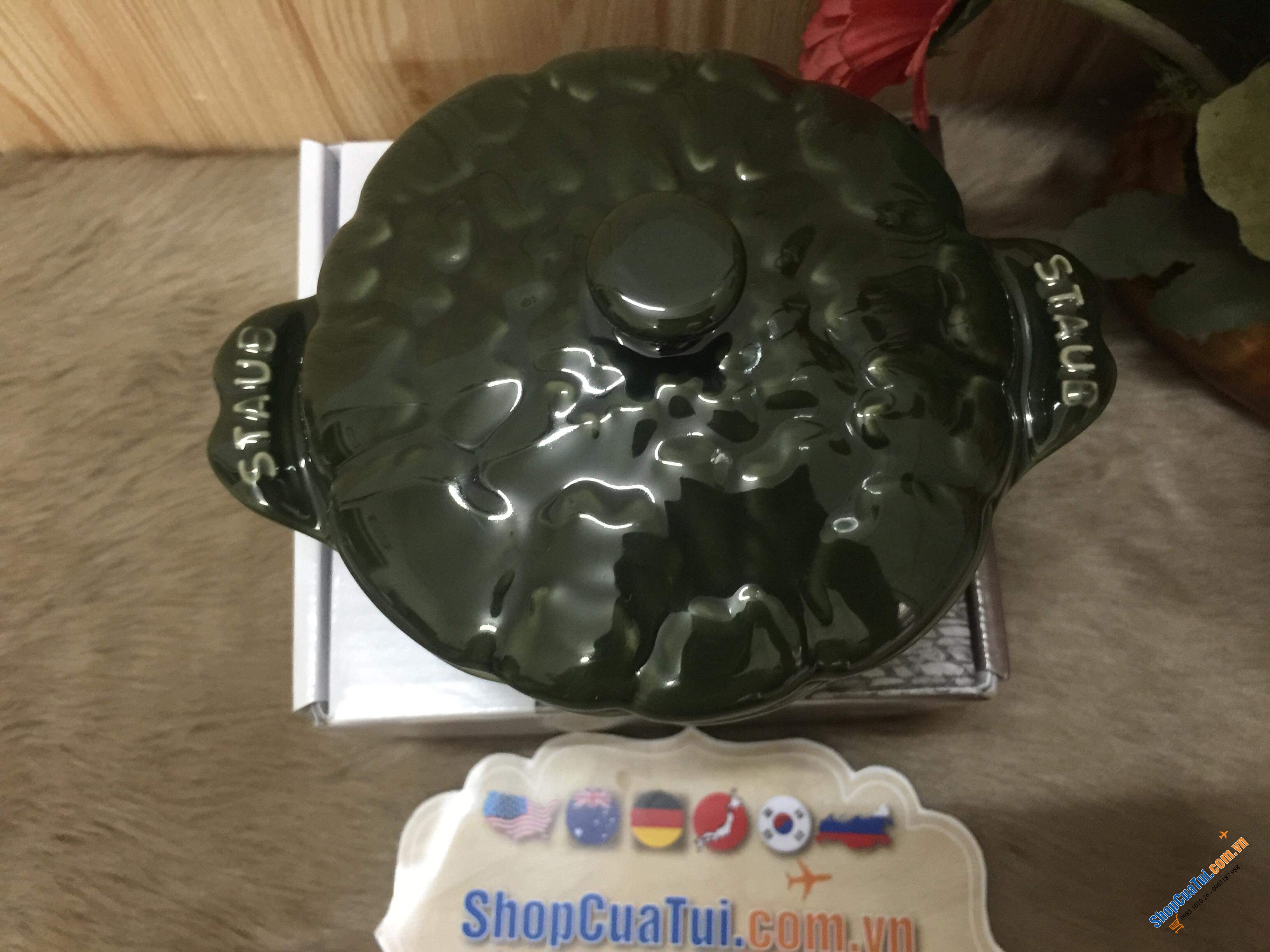 ÂU SỨ STAUB HÌNH HOA ASTISO - MÀU HÚNG QUẾ ĐẮT GIÁ