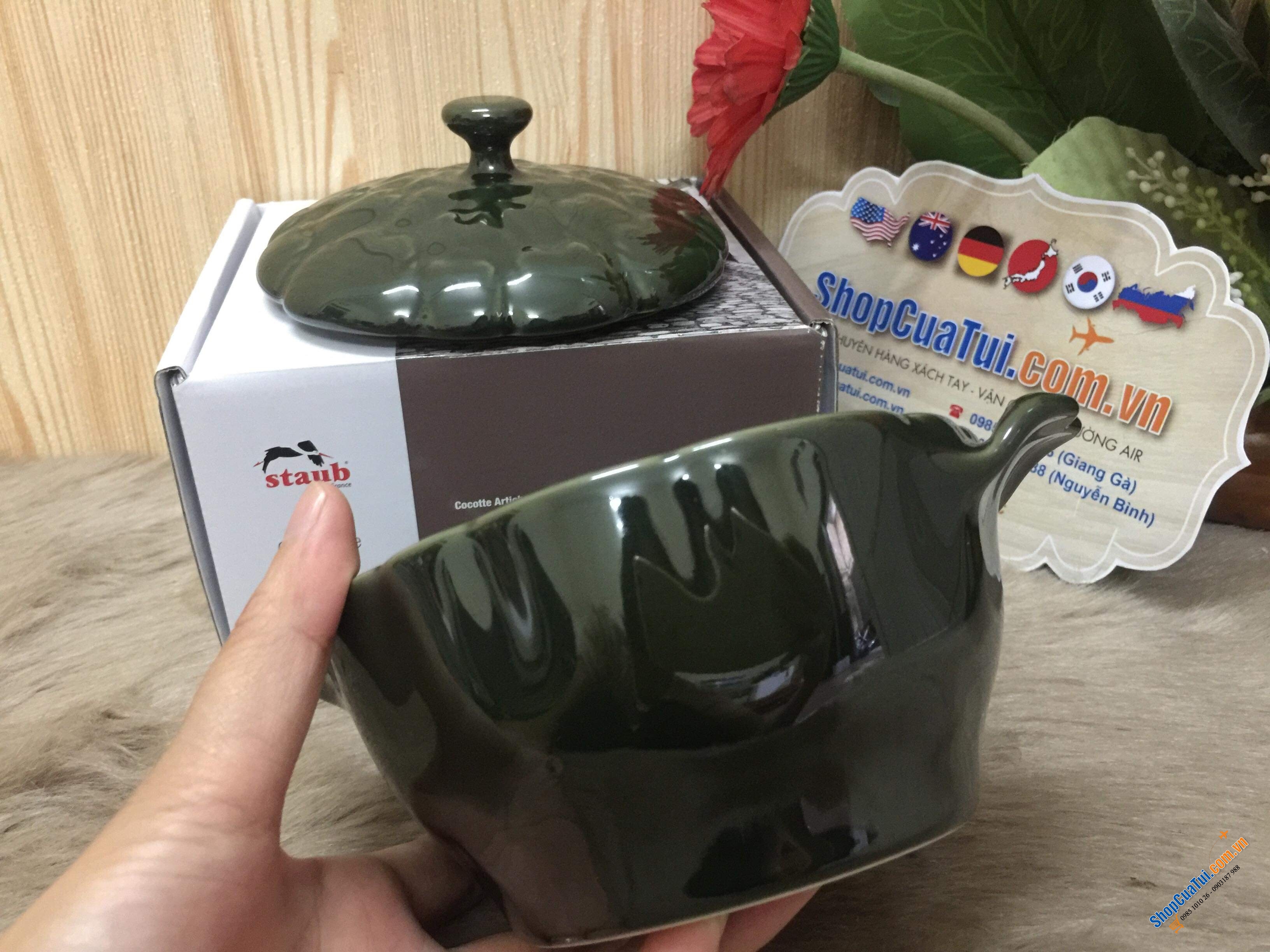 ÂU SỨ STAUB HÌNH HOA ASTISO - MÀU HÚNG QUẾ ĐẮT GIÁ