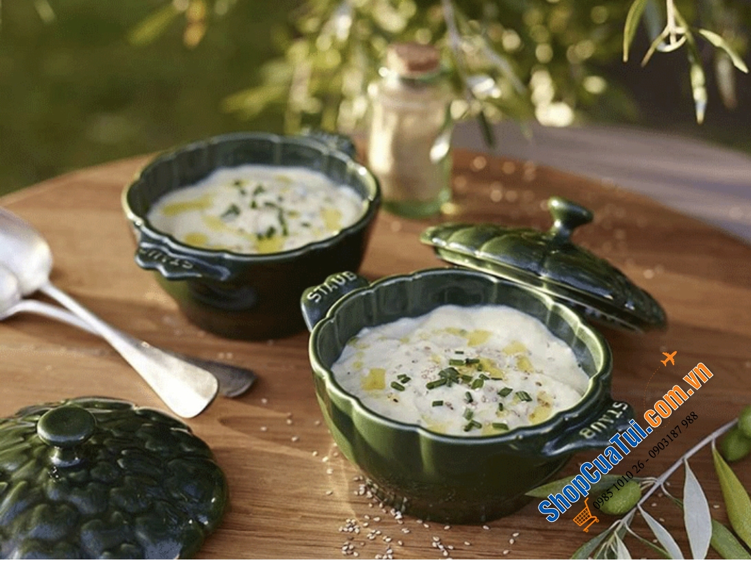 ÂU SỨ STAUB HÌNH HOA ASTISO - MÀU HÚNG QUẾ ĐẮT GIÁ