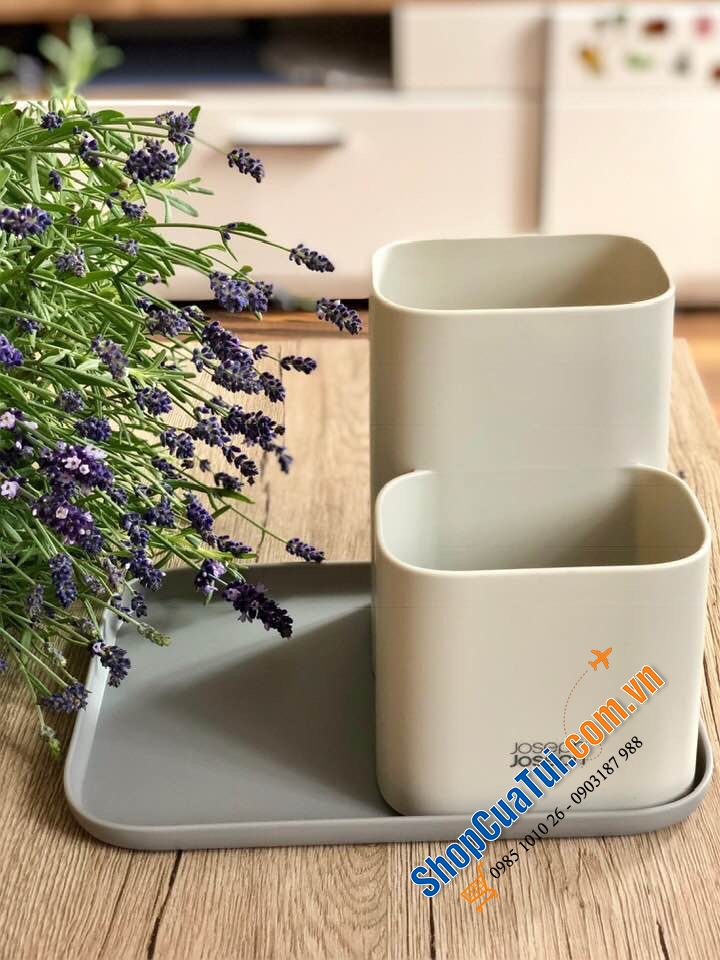 SET ĐỂ DỤNG CỤ THÌA ĐŨA VÀ DẦU GIẤM MUỐI TIÊU JOSEPH JOSEPH DUO