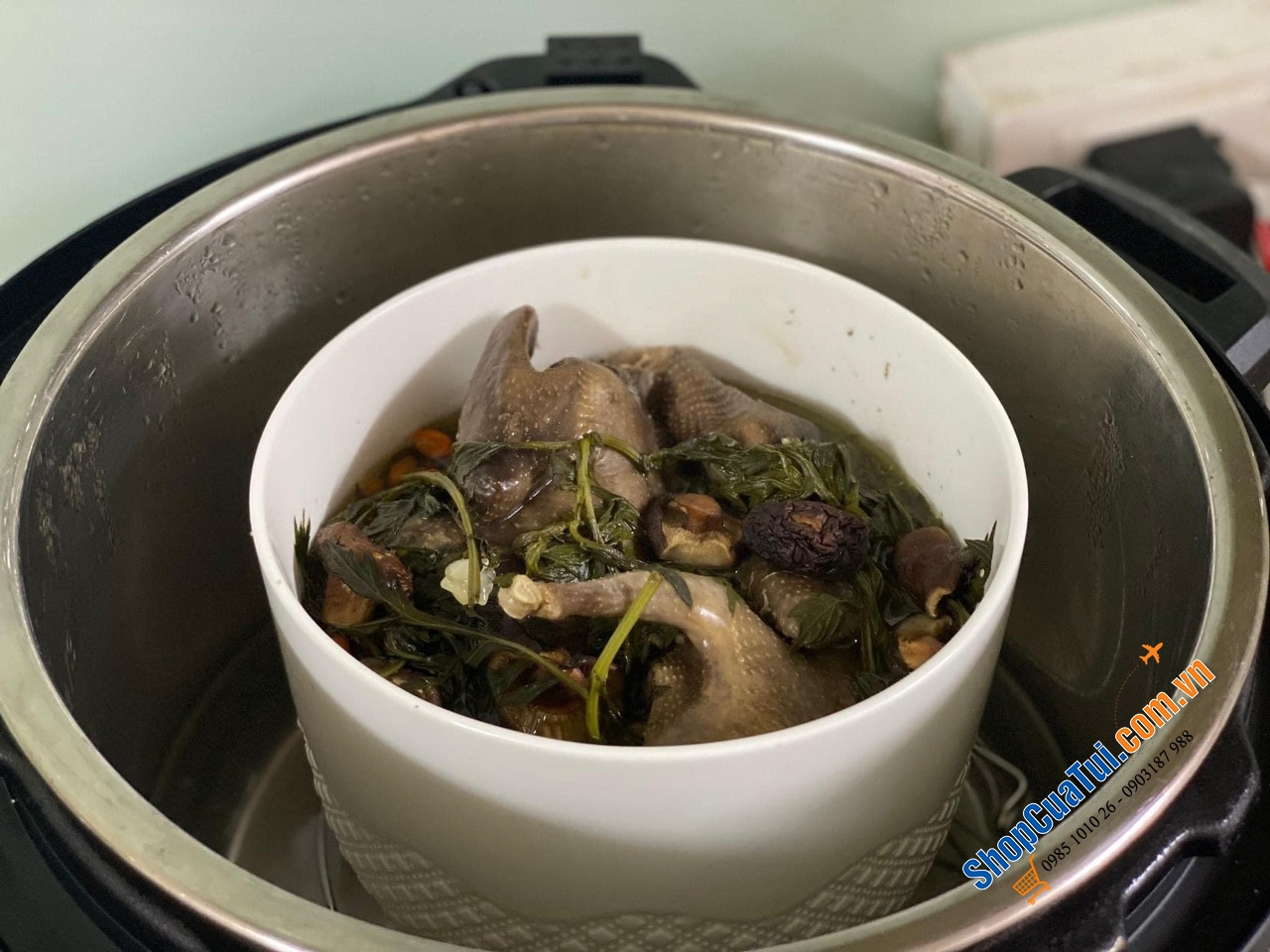 NỒI ÁP SUẤT ĐA NĂNG THÔNG MINH INSTANT POT 5,7 lít