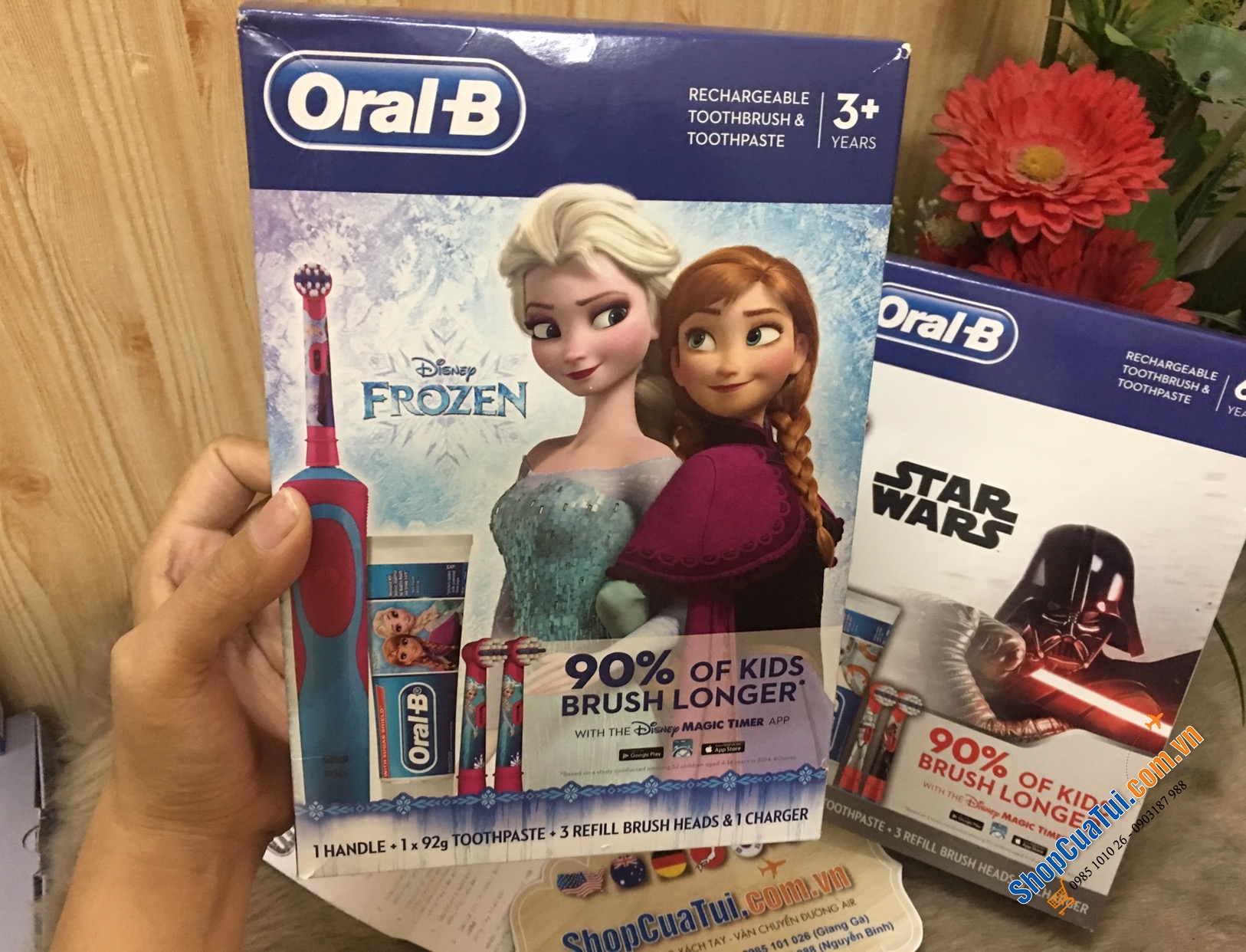 BÀN CHẢI ĐIỆN ORAL B CHO TRẺ KÈM 3 ĐẦU SƠ CUA và TUÝP KEM ĐÁNH RĂNG - MADE IN GERMANY