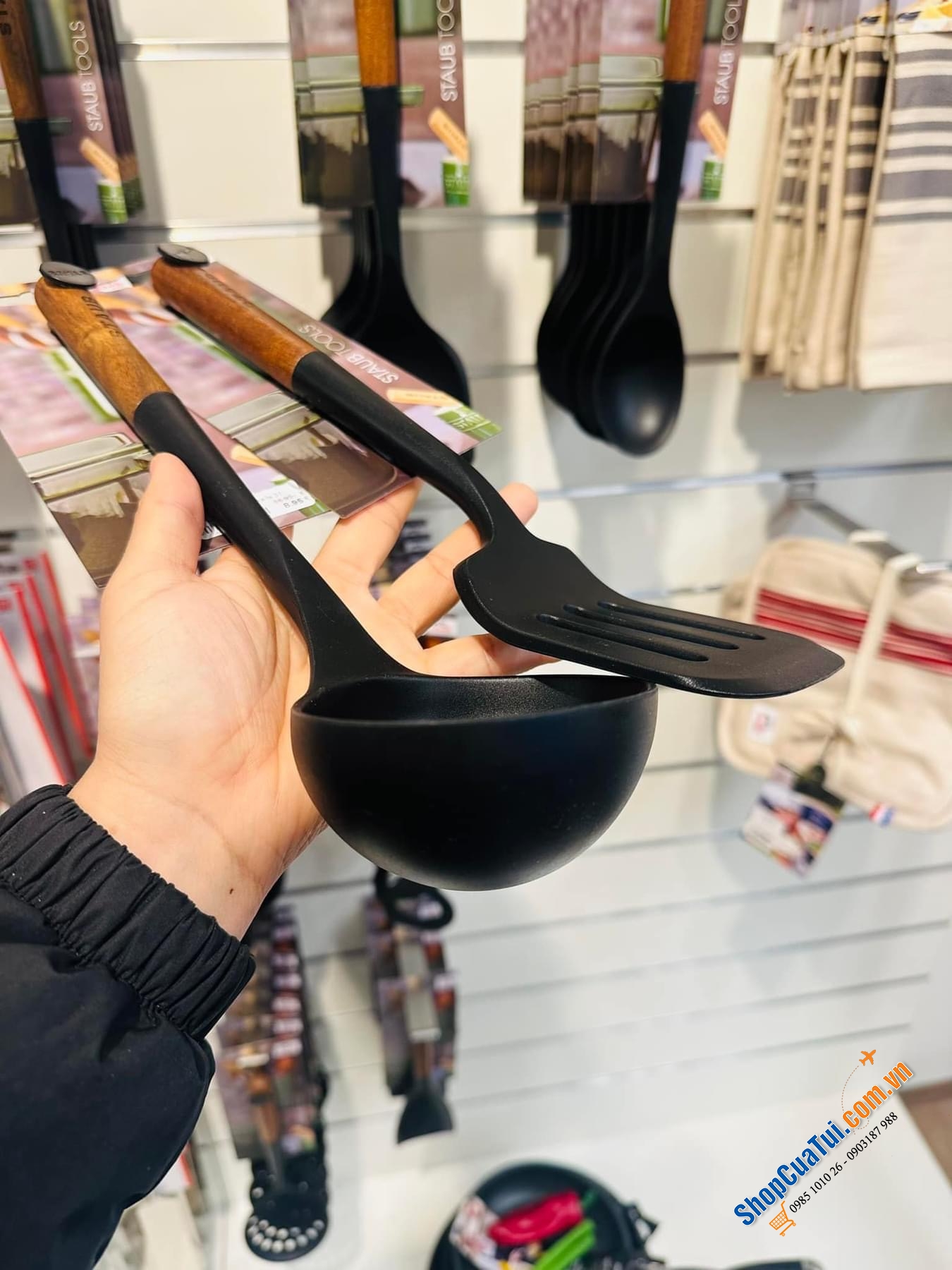 SET MUÔI CANH TO - XẺNG XÀO LẬT STAUB