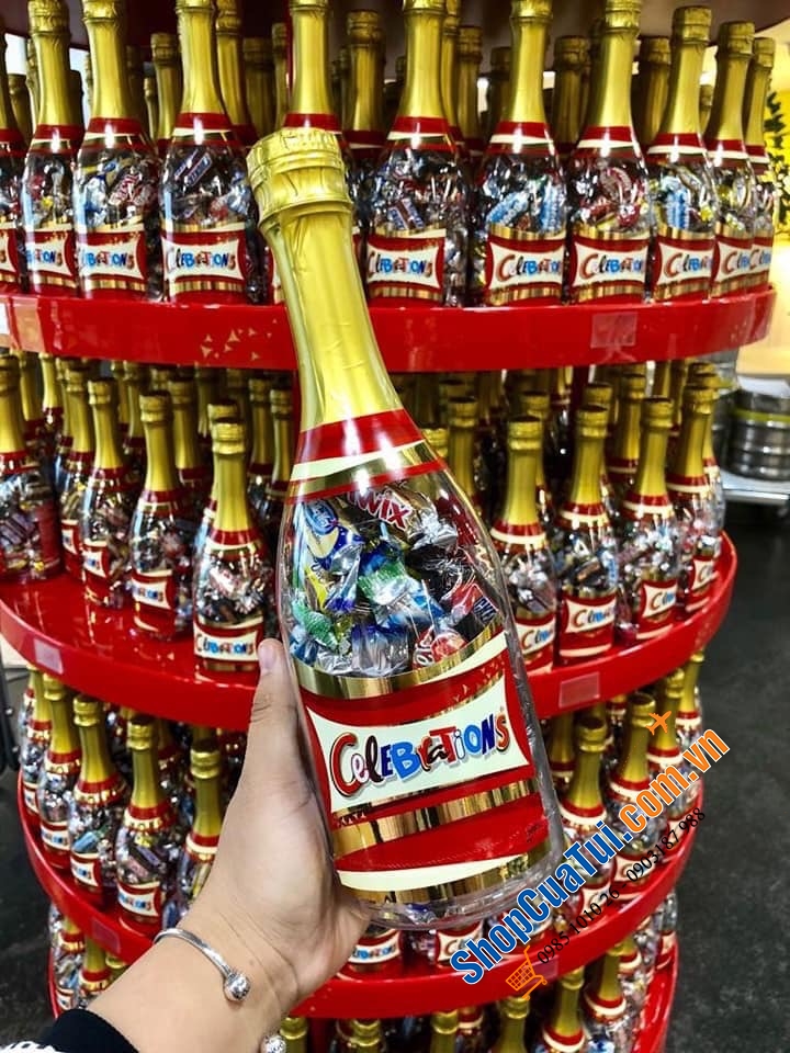 Kẹo Celebrations dáng hộp rượu siêu đẹp 322g - mix nhiều vị sô cô la, caramen,...rất ngon - CHAI KẸO SOCOLA CELEBRATION