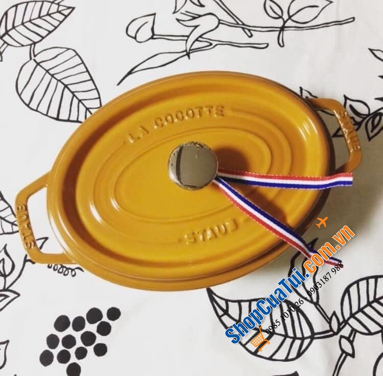 NỒI GANG ĐÚC STAUB OVAL 31CM MÀU VÀNG MÙ TẠT