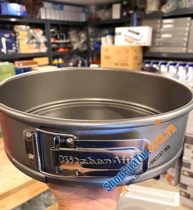 KHUÔN BÁNH CHỐNG DÍNH ĐẾ RỜI KITCHEN AID 24 cm.