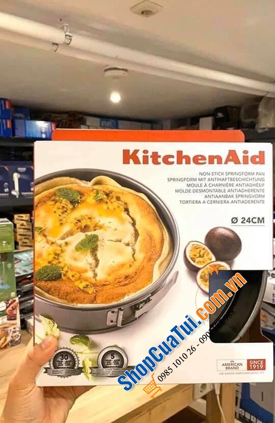 KHUÔN BÁNH CHỐNG DÍNH ĐẾ RỜI KITCHEN AID 24 cm.