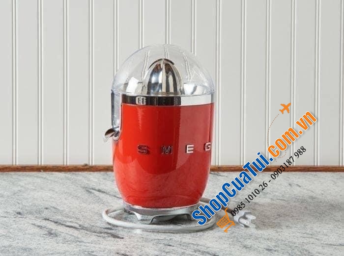 MÁY VẮT CAM SMEG MÀU ĐỎ - ĐỘNG CƠ 70W BẬT TẮT TỰ ĐỘNG dễ dàng cho ly nước cam với lực nhẹ, thiết kế sang trọng từ thương hiệu nổi tiếng