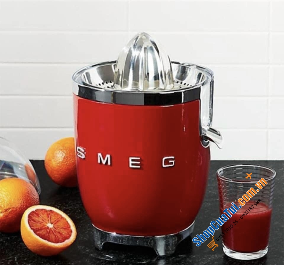 MÁY VẮT CAM SMEG MÀU ĐỎ - ĐỘNG CƠ 70W BẬT TẮT TỰ ĐỘNG dễ dàng cho ly nước cam với lực nhẹ, thiết kế sang trọng từ thương hiệu nổi tiếng