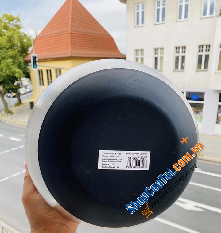 ÂU TRỘN WMF ĐẾ CAO SU MIỆNG RÓT 24 CM.