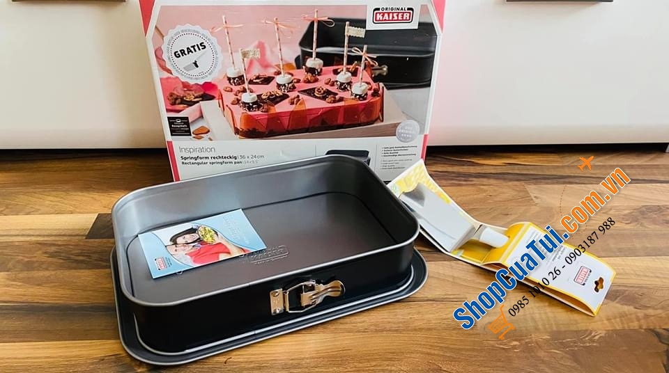 KHUÔN BÁNH CHỐNG DÍNH ĐẾ RỜI KAISER - MADE IN GERMANY - TẶNG KÈM CÂY CHÀ LÁNG VÀ CÔNG THỨC ( tiếng Anh)