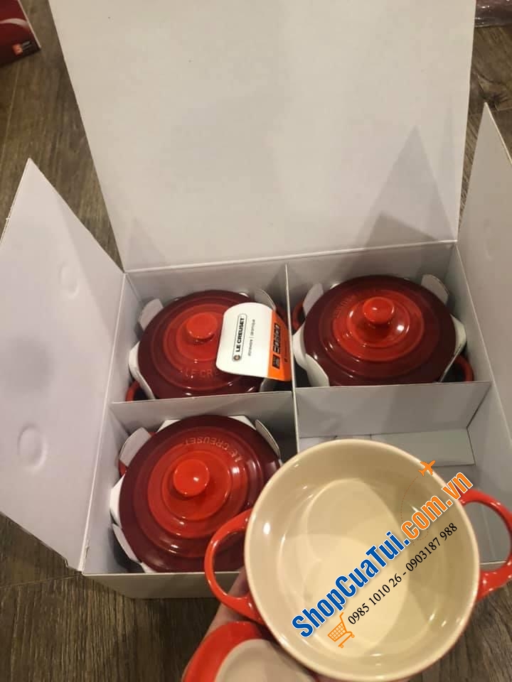 Set 4 Nồi mini của Le Creuset 10cm màu đỏ đô cực kỳ độc đáo