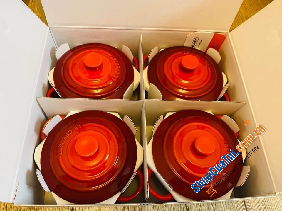 Set 4 Nồi mini của Le Creuset 10cm màu đỏ đô cực kỳ độc đáo