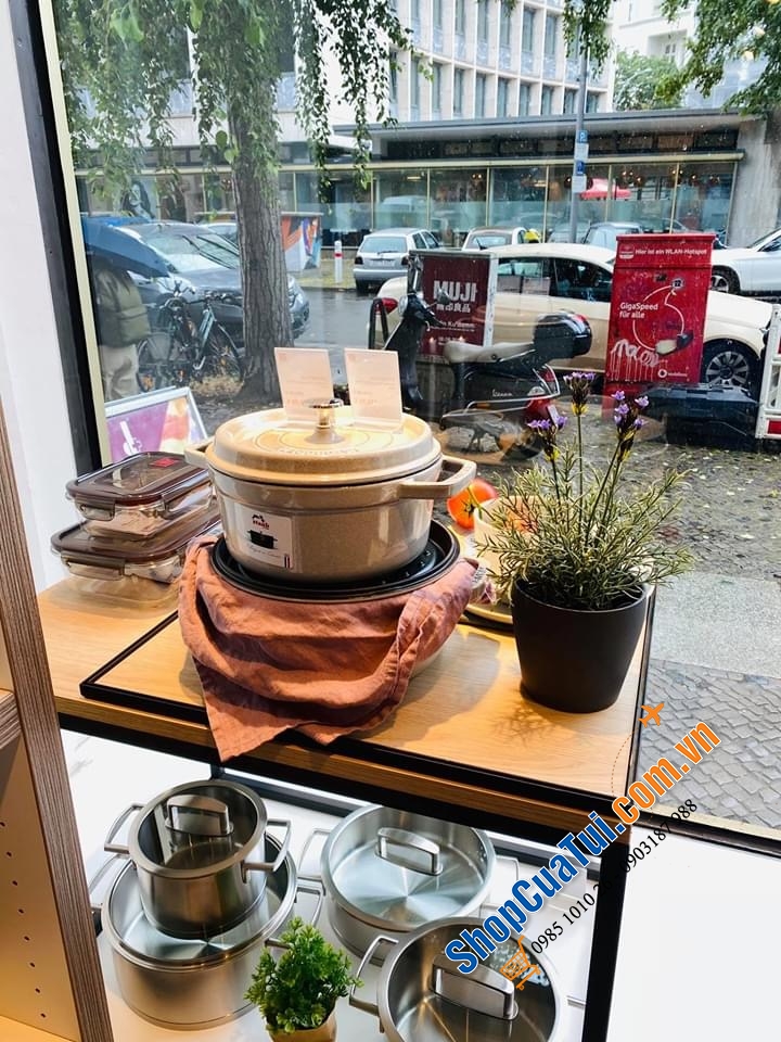 NỒI GANG STAUB CREAM XÁM 22 CM - HIẾM SALE - Màu WHITE TRUFFLE.