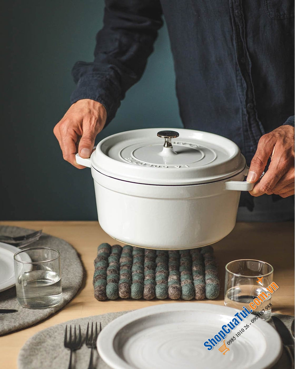 NỒI GANG STAUB CREAM XÁM 22 CM - HIẾM SALE - Màu WHITE TRUFFLE.