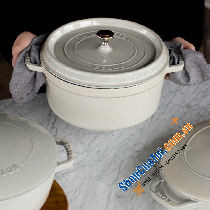 NỒI GANG STAUB CREAM XÁM 22 CM - HIẾM SALE - Màu WHITE TRUFFLE.
