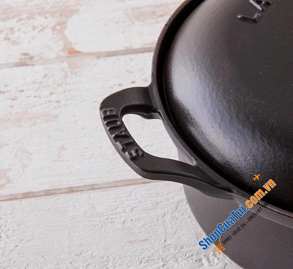 STAUB ĐEN 20 cm QUAI VỂNH - MADE IN FRANCE.