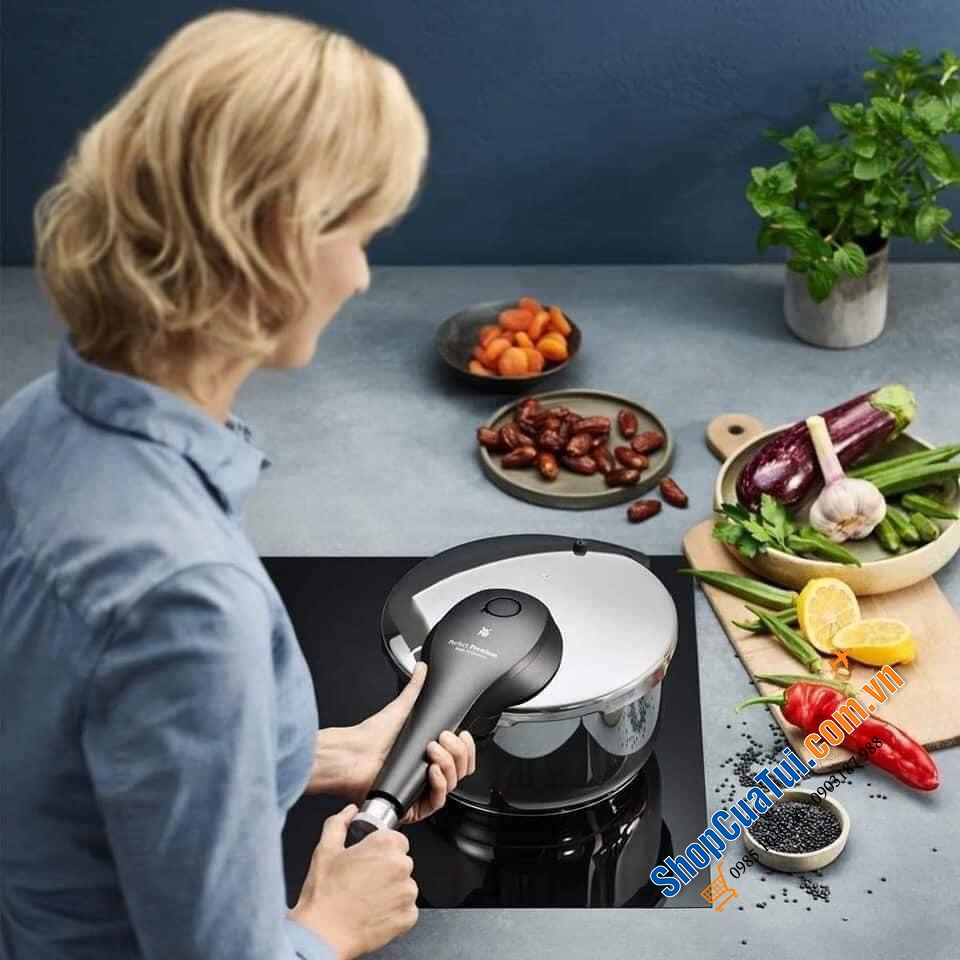 Nồi áp suất WMF Perfect Premium 4,5 lít - Made in Germany. Hàng xịn sò cực kỳ bóng đẹp và chắc chắn