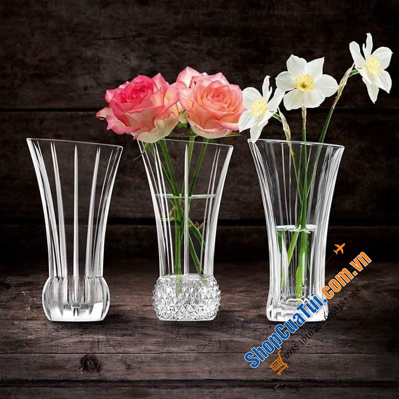 SET 3 LỌ HOA MINI ĐỂ BÀN NACHTMANN 103242 - pha lê cao cấp của Đức, cho ánh sáng tự nhiên và sự hiện diện tuyệt vời của hoa