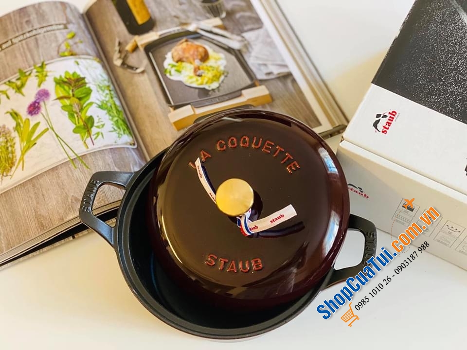 STAUB ĐỎ RƯỢU 20CM QUAI VỂNH - MADE IN FRANCE.