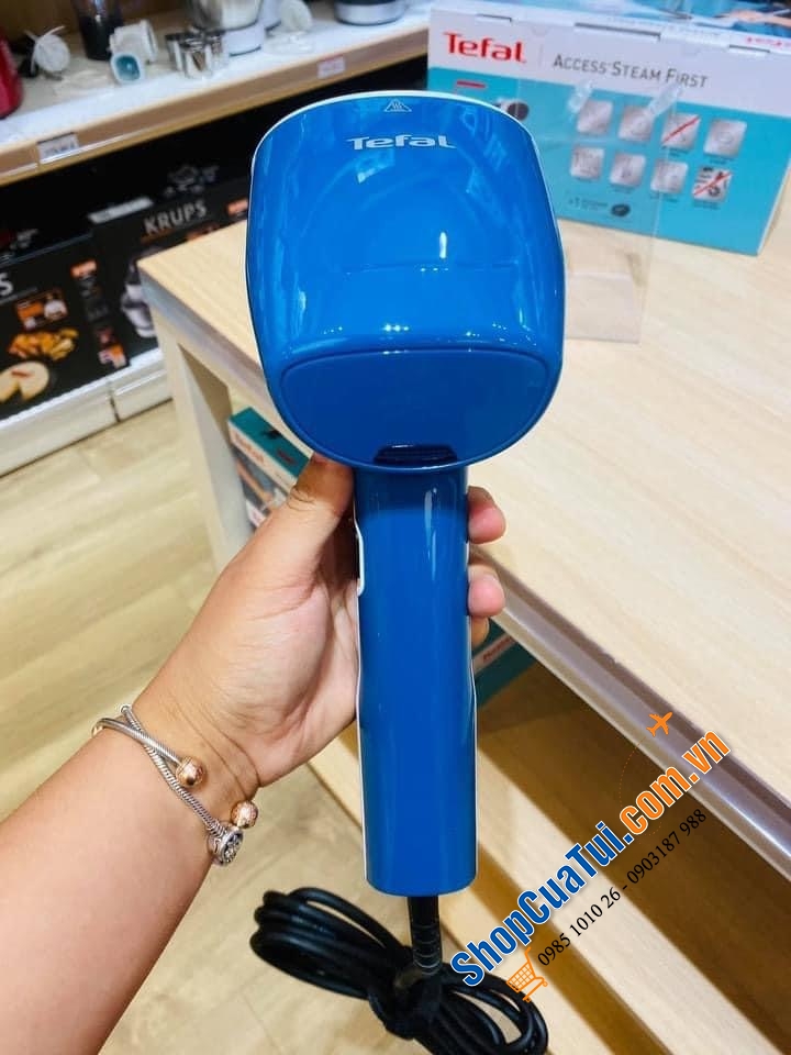 BÀN LÀ CẦM TAY TEFAL DT6130E0.