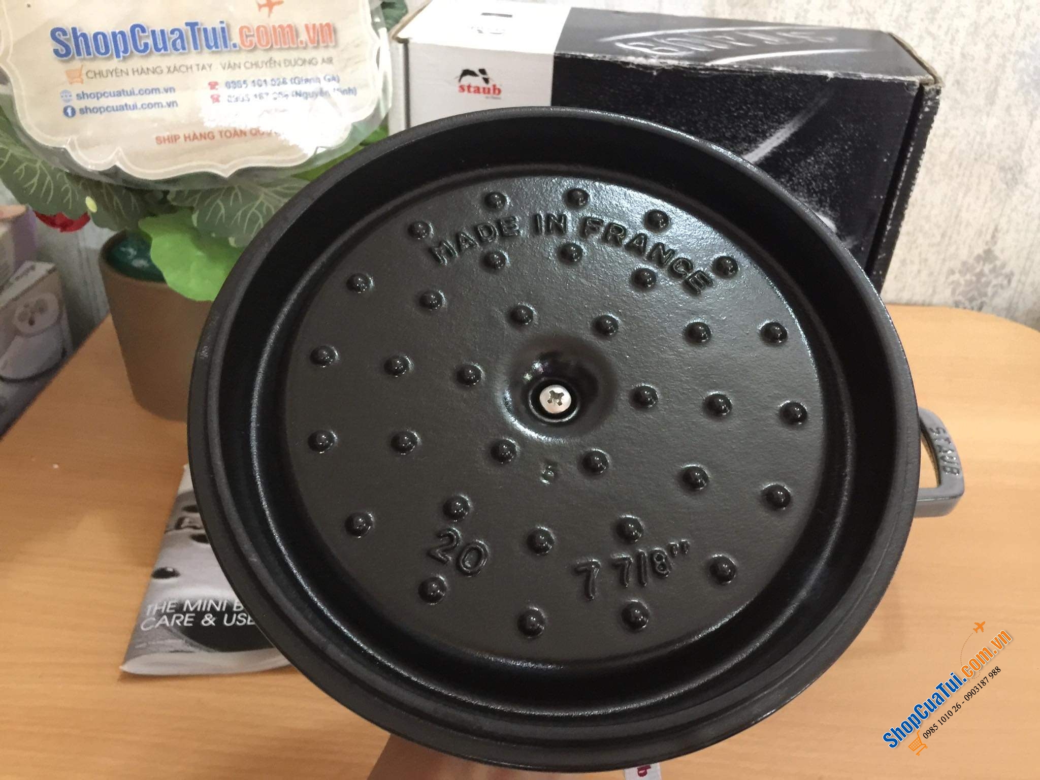 NỒI STAUB XÁM 20 CM - MADE IN FRANCE