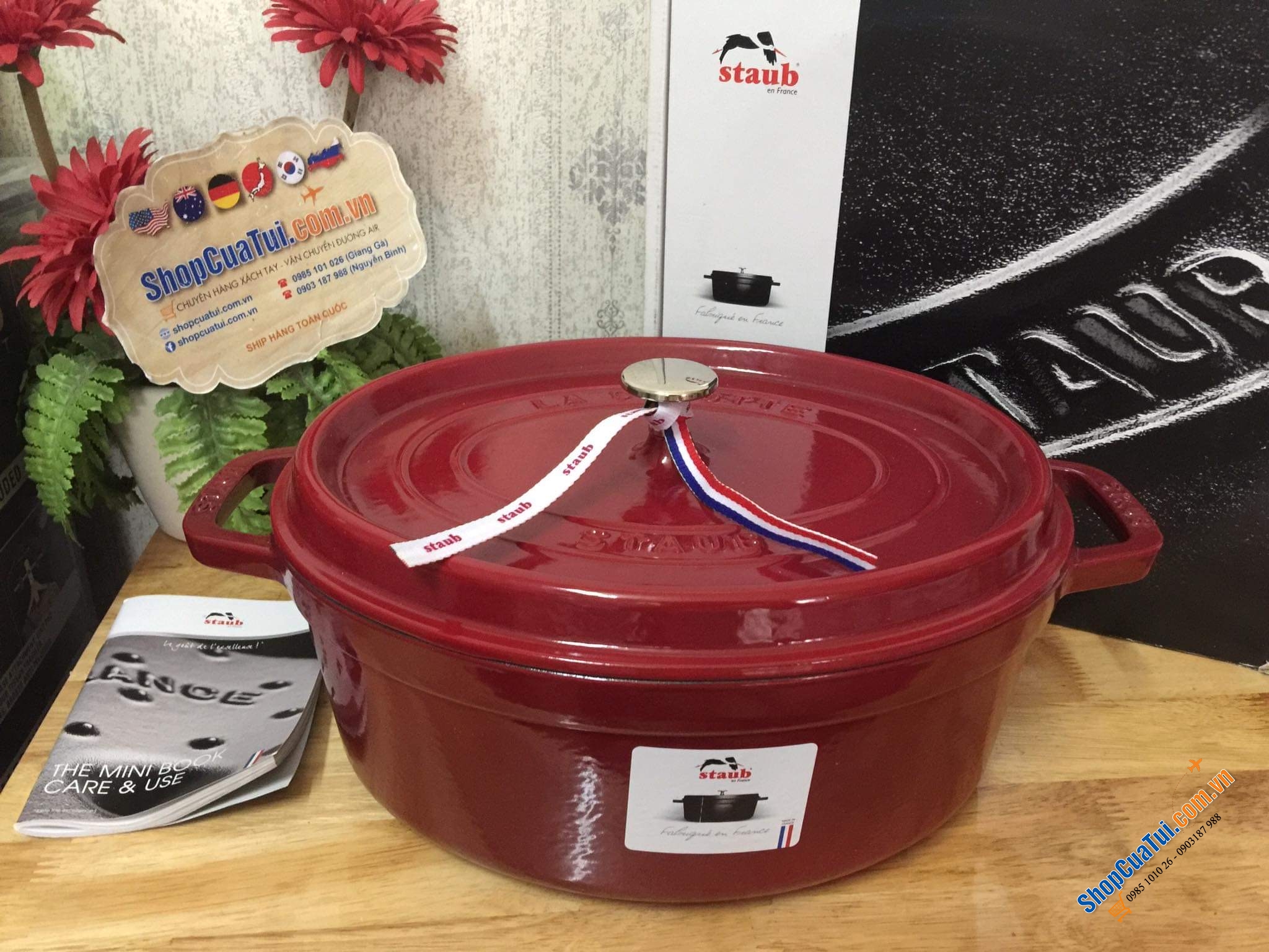 NỒI GANG ĐÚC STAUB OVAL 33CM MÀU ĐỎ SIÊU ĐẸP