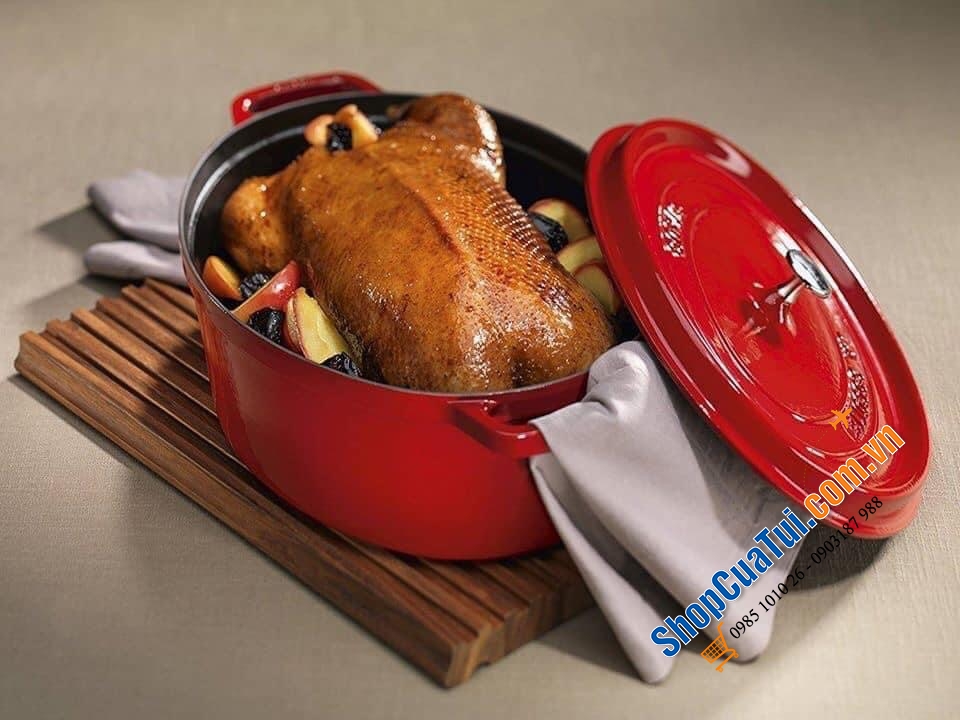NỒI GANG ĐÚC STAUB OVAL 33CM MÀU ĐỎ SIÊU ĐẸP