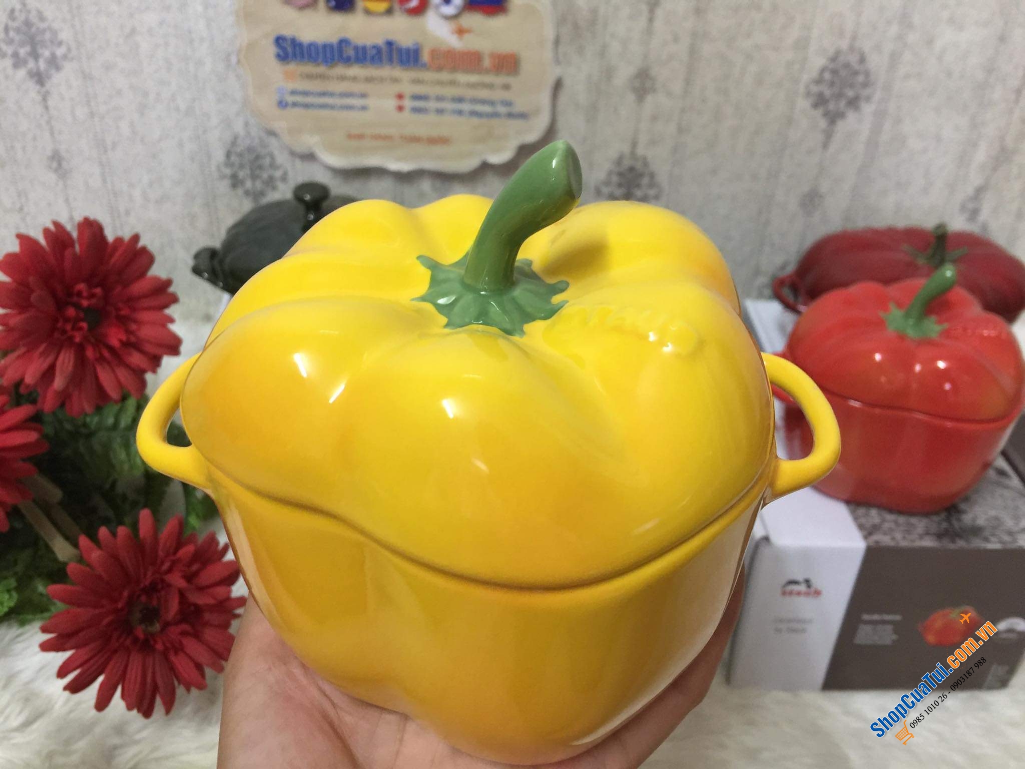 Set 5 thố sứ củ quả Staub, Combo 5 âu sứ Staub:  Âu ớt chuông đỏ và vàng Staub , Âu cà chua, Âu bí Ngô  staub, âu atiso - đựng bánh, kẹo mứt... đựng soup, đồ ăn bỏ lò, hầm ... nhất là món tôm phủ pho mai thì gọi là quá đỉnh