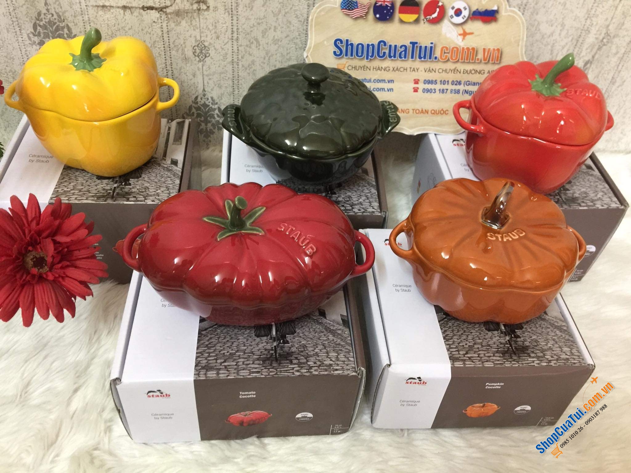 Set 5 thố sứ củ quả Staub, Combo 5 âu sứ Staub:  Âu ớt chuông đỏ và vàng Staub , Âu cà chua, Âu bí Ngô  staub, âu atiso - đựng bánh, kẹo mứt... đựng soup, đồ ăn bỏ lò, hầm ... nhất là món tôm phủ pho mai thì gọi là quá đỉnh