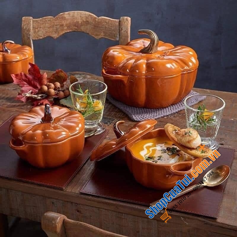 Set 5 thố sứ củ quả Staub, Combo 5 âu sứ Staub:  Âu ớt chuông đỏ và vàng Staub , Âu cà chua, Âu bí Ngô  staub, âu atiso - đựng bánh, kẹo mứt... đựng soup, đồ ăn bỏ lò, hầm ... nhất là món tôm phủ pho mai thì gọi là quá đỉnh