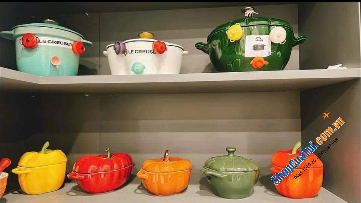 Set 5 thố sứ củ quả Staub, Combo 5 âu sứ Staub:  Âu ớt chuông đỏ và vàng Staub , Âu cà chua, Âu bí Ngô  staub, âu atiso - đựng bánh, kẹo mứt... đựng soup, đồ ăn bỏ lò, hầm ... nhất là món tôm phủ pho mai thì gọi là quá đỉnh